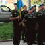 Парад у дома ветерана: воины-десантники прошли под окнами фронтовиков торжественным маршем - Телекомпания ВТВ