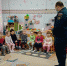 Сотрудники МЧС провели «Урок мужества» в детском саду Волгодонска. Фото - V-Pravda.Ru