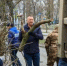 Юрий Мариненко вместе с горожанами участвовал в субботнике - DonDay-Volgodonsk.Ru