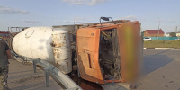 В Волгодонске опрокинулся набок КАМАЗ с бетоном - DonDay-Volgodonsk.Ru