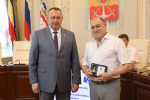 От Гиппократа до наших дней: Волгодонск поздравляет героев в белых халатах