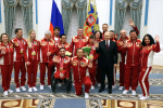 Путин лично поздравил российских паралимпийцев с триумфом на Играх в Италии