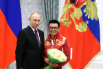 Путин лично поздравил российских паралимпийцев с триумфом на Играх в Италии