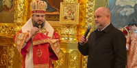 Дмитрий Вельможко встретил Пасху в кафедральном соборе вместе с горожанами - Bloknot-Volgodonsk.Ru